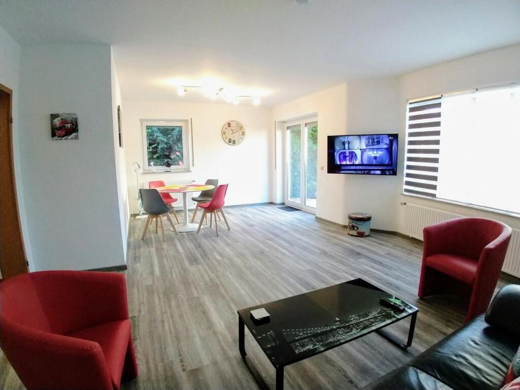 Exklusive Ferienwohnung Mit Terasse Und Garten In Einbeck, Zentrum! Neu!! 외부 사진